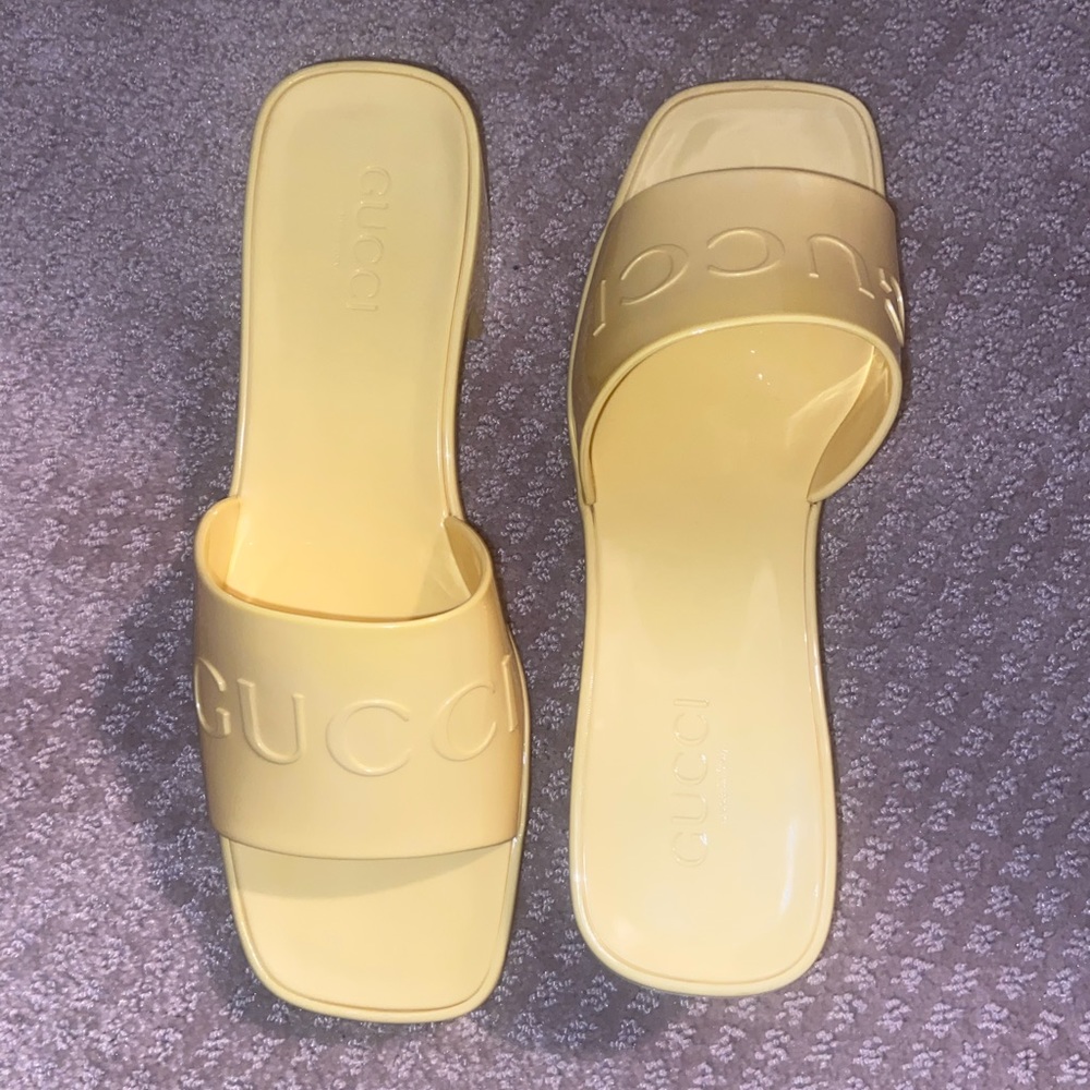 Gucci Rubber Slide Sandals